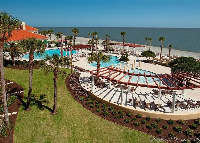St. Simons Island Hotels With Jacuzzi in Room